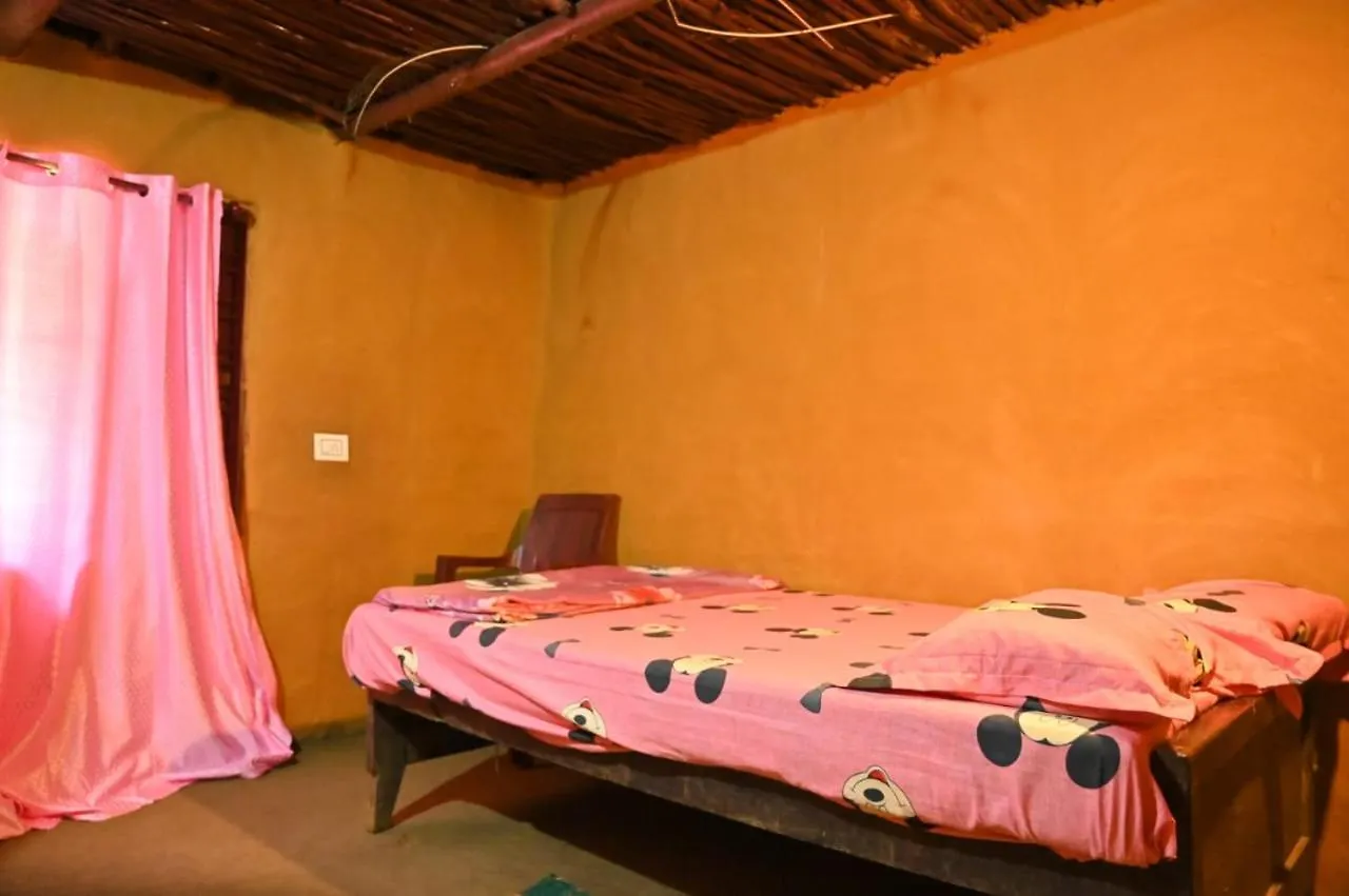 Sunflower Mud House Kanthalloor Villa