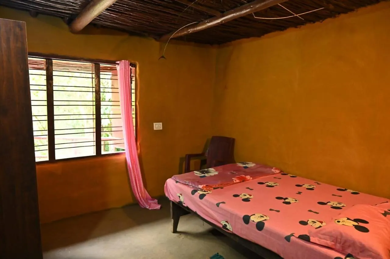 Holiday home Sunflower Mud House Kanthalloor Villa India